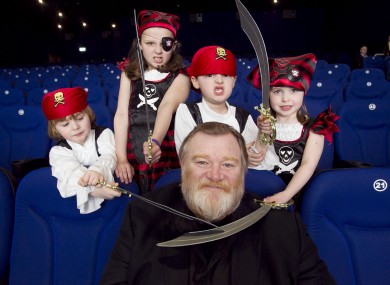 Brendan Gleeson with young pirates Jesse O Rourke (4),Eva Dunne (9), Sam Dunne (6) and Lucy Howard (6) from Jack and Jill Foundation in Dublin today.
