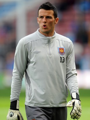 West Ham keeper Henderson.
