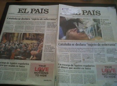Venezuela's Information Minister Ernesto Villegas tweeted this image showing the El Pais cover on the right