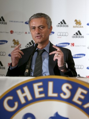 Chelsea manager Jose Mourinho has refuted the suggestion he is playing mind games with Manchester United counterpart David Moyes.