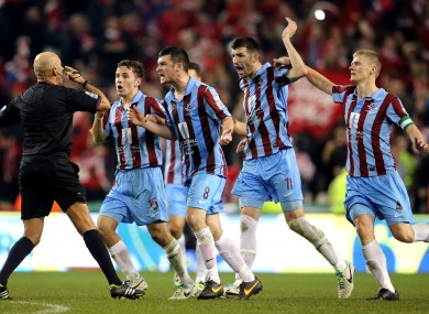 Drogheda protest to referee Paul Tuite after North's goal.
