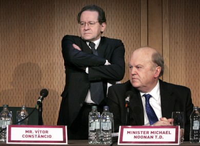 Vitor Constancio, the vice president of the ECB, with Finance Minister Michael Noonan.
