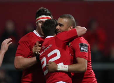 Munster’s Simon Zebo scores his second try.