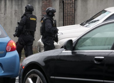 922016-armed-gardai-checkpoints-6-390x285.jpg