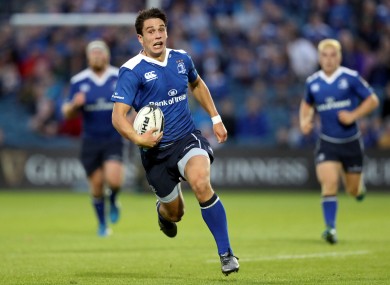 Carbery runs in his second try.