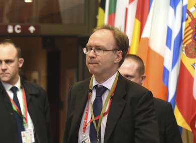 File photo of former British representative to EU Ivan Rogers (right).