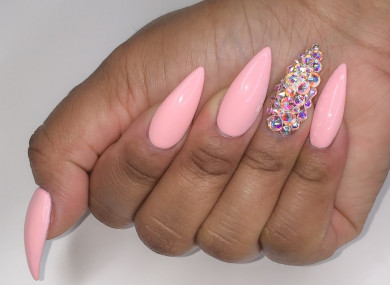 11 stresses you'll understand if you have acrylic nails ...