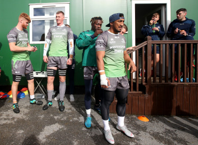 Niyi Adeolokun and Bundee Aki before training in Galway yesterday.