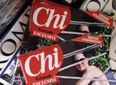 Chi magazine has published a special edition with the title: 'The Queen is Nude!'.
