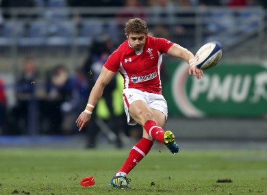 Leigh Halfpenny slots over a penalty.
