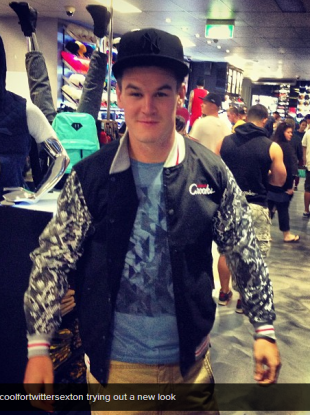 'Yeah Jonny, they ALL wear that crap in France'