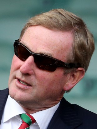 Enda Kenny keeping it cool as Fine Gael gears up for the general election