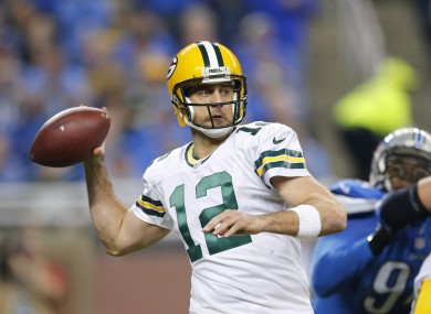 Aaron Rodgers gets set to throw.