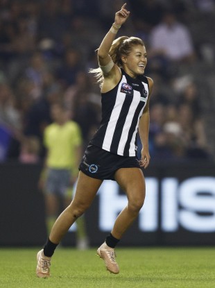 Sarah Rowe's Collingwood face Melbourne in the AFLW clash.