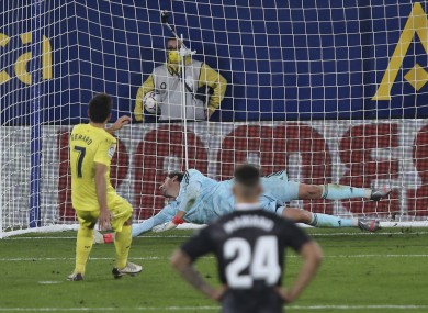 Gerard Moreno scores a late penalty for Villarreal against Real.