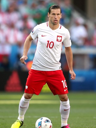 Grzegorz Krychowiak is one of four players to have tested positive over the past few days.