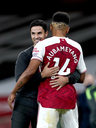 Mikel Arteta and Pierre-Emerick Aubameyang.