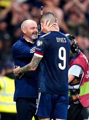 Steve Clarke with Lyndon Dykes (file photo).