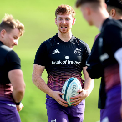 Munster out-half Ben Healy.