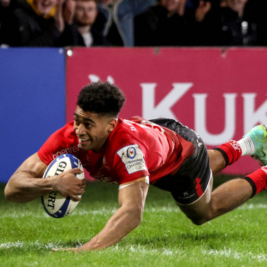 Ulster's Robert Baloucoune scores a try.