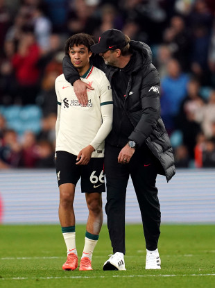 Jurgen Klopp with Trent Alexander-Arnold after last night's win over Aston Villa.