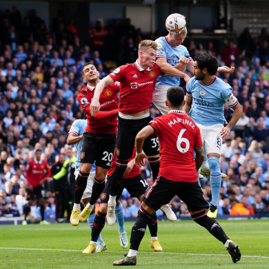 Erling Haaland scores for Man City.