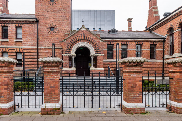 Women deported to Ireland by ICE fined for stealing ham and cosmetics when she was a teen