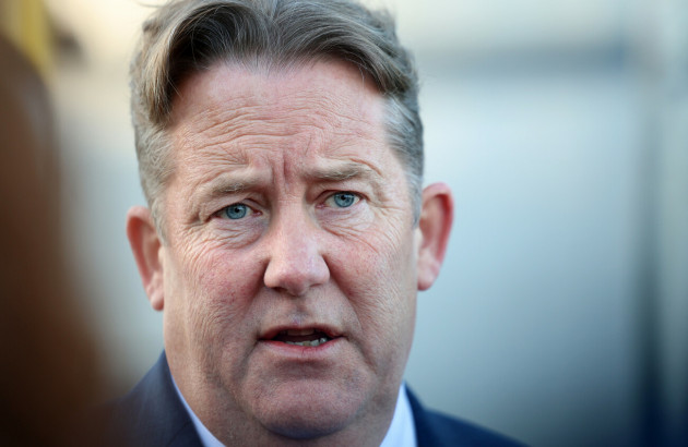 Energy Minister asks consumer watchdog to track oil prices during crisis