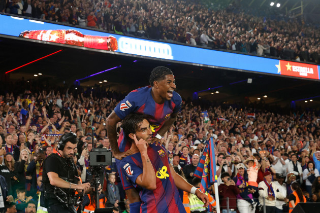Rashford screamer helps Barcelona to La Liga title with win over Real Madrid