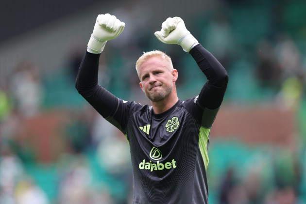 Kasper Schmeichel hangs up gloves due to shoulder injury
