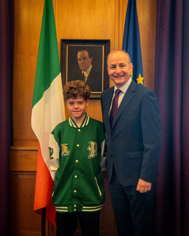 Teenager who saved family after they were swept out to sea in Australia welcomed to the Dáil