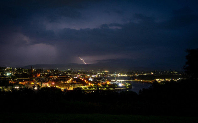 Status Orange thunderstorm warning for Galway, Mayo and Roscommon as Ireland bakes in heatwave