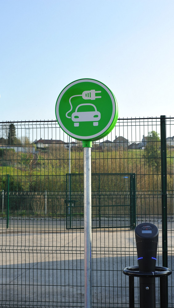 Drivers to be offered €5k to get an electric car if they scrap their old car
