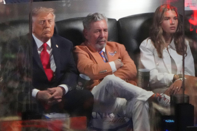 Trump was booed and fell asleep at NBA Finals game