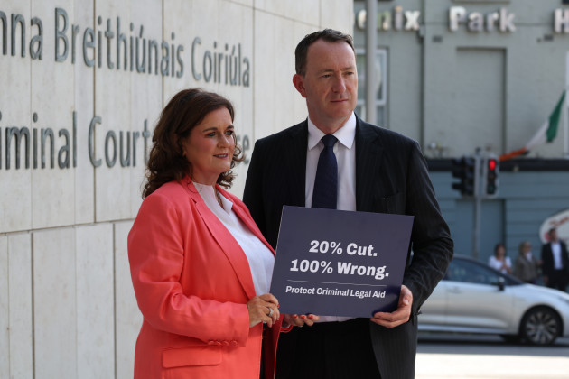 Planned changes to legal aid payments will lead to 'exodus' of solicitors, Law Society says