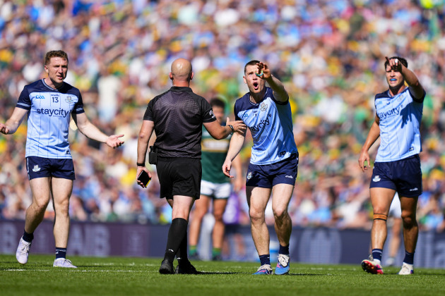 'It's a no-brainer' - Sunday Game panel call for introduction of goal-line technology