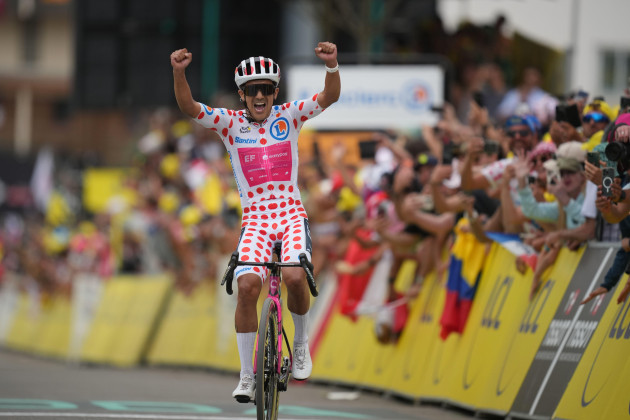 Pogačar all but seals record-equalling fifth Tour de France as Carapaz claims stage 20