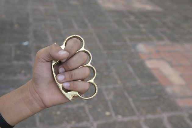 Garda acquitted of assaulting teenager who was armed with knuckleduster at large-scale fight