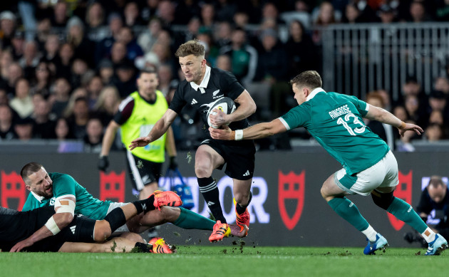 Rennie's revitalised New Zealand are sharper and smarter on tough night for Ireland