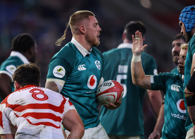 Jansen shines in Ireland's hard-fought bonus-point win over Japan