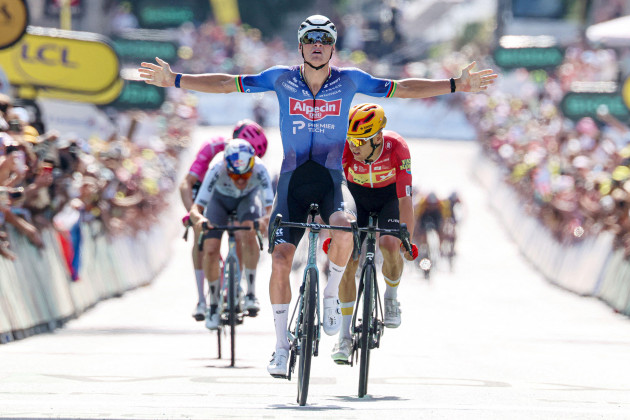 Van der Poel wins shortened Tour de France ninth stage