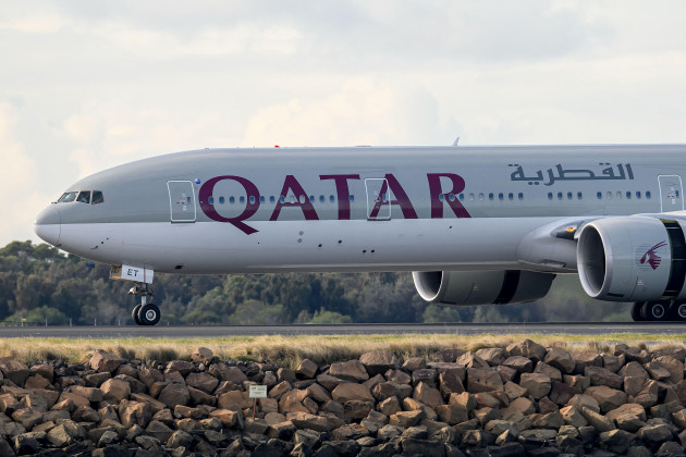 Investigation launched after 'near collision' between two passenger aircraft at Sydney Airport